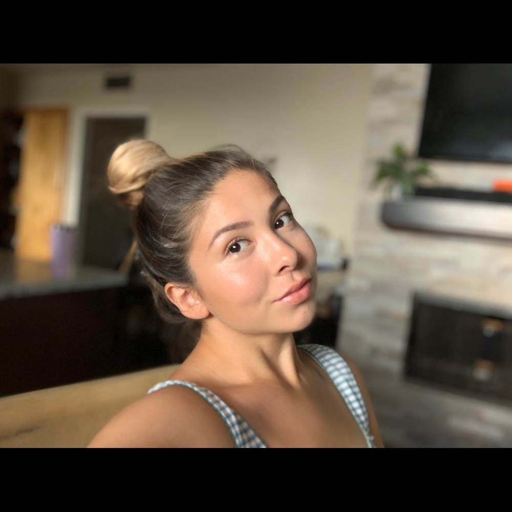 Meet your Posher, Jocelyn